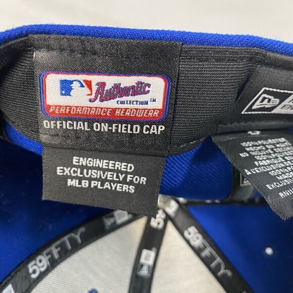 NWT New Era Fitted Blue Chicago Cubs Baseball Cap -Official On Field Size 7 1/4 - Picture 9 of 9